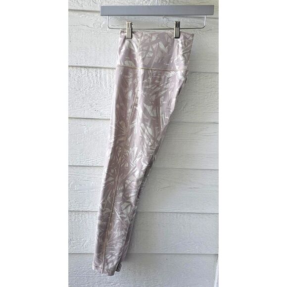 Lululemon Women’s Wunder Under High-Rise Tight Leggings | Shadow Leaf | Size 6 - Picture 5 of 11